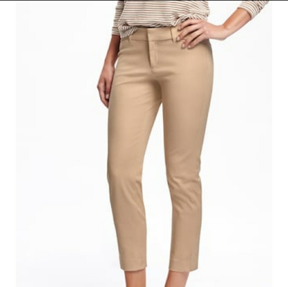 NWT Old Navy Ankle Length Capri Pixie Pant Size 12